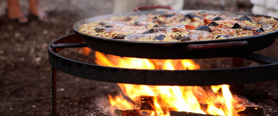 Paella cooking class